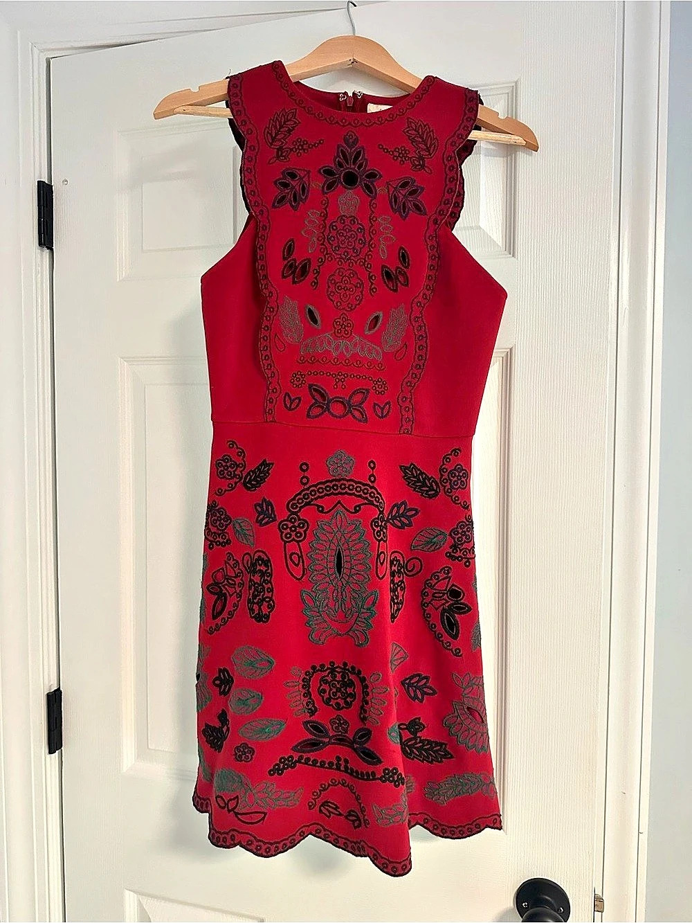 Francesca’s Paisley Mini Dress in Red Size Small Like New